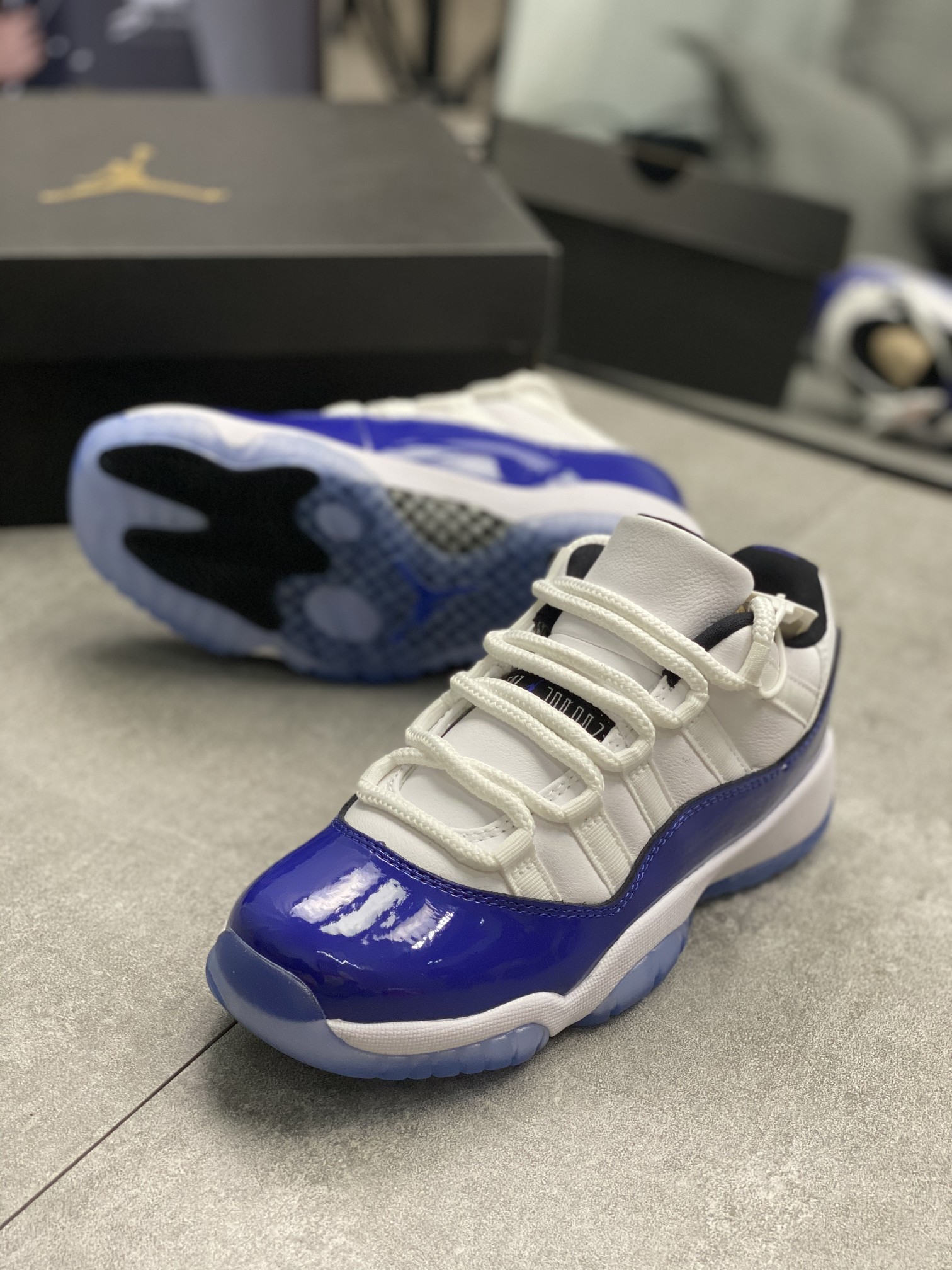 Original Air Jordan 11 Concard Low White Blue